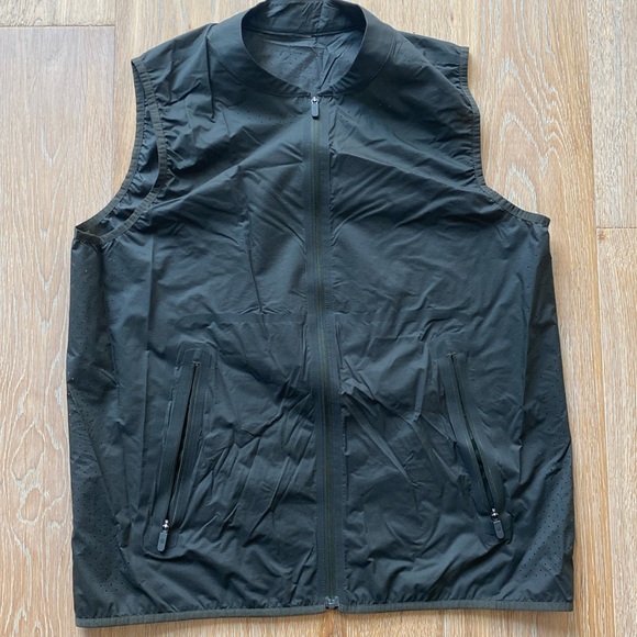 Lululemon 6 vest jacket top running hiking lightweight mesh zip pockets dk green - Picture 1 of 8